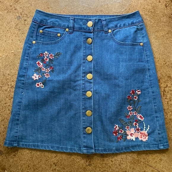 onehart Dresses & Skirts - ONEHART floral embroidered button front denim circle skater mini skirt
